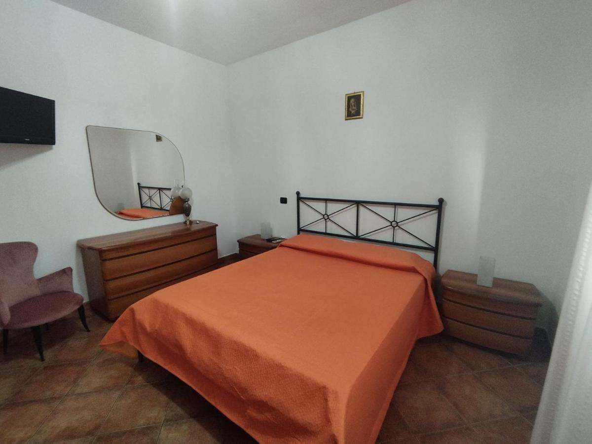 Ndiscialamu Casa Vacanze Palmi Exteriér fotografie