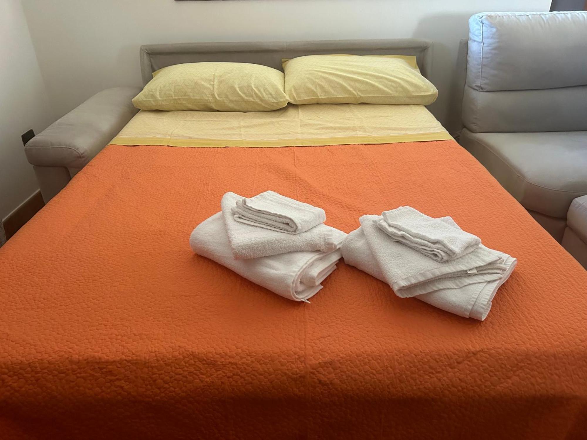 Ndiscialamu Casa Vacanze Palmi Exteriér fotografie